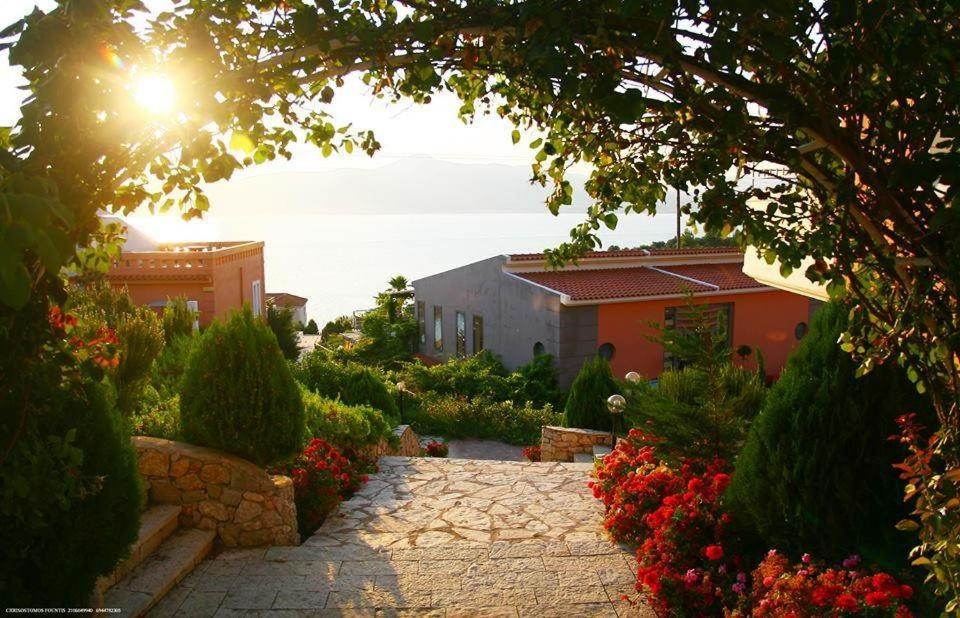 Thalassa Hotel & Spa Paleros Exterior foto